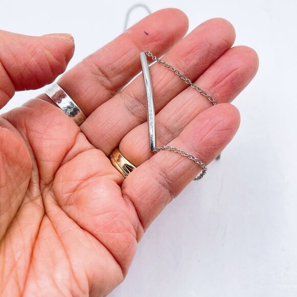 Kendra Scott Silver Bar Pendant Necklace Adjustable Chain - Picture 4 of 6